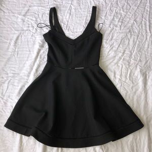 Elizabeth and James Dress NWT